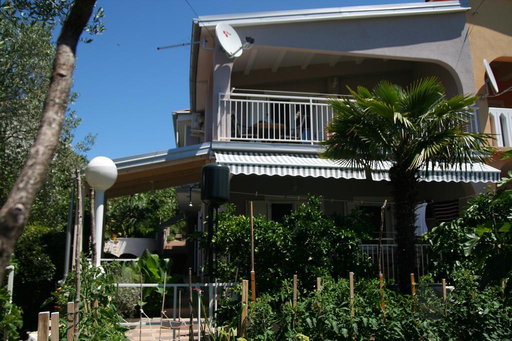 Apartments Soldo ปิเนซิตซี ภายนอก รูปภาพ